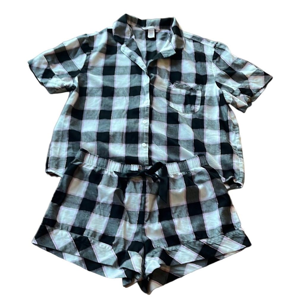 Cute Victoria Secret Pajama Set - Size Medium